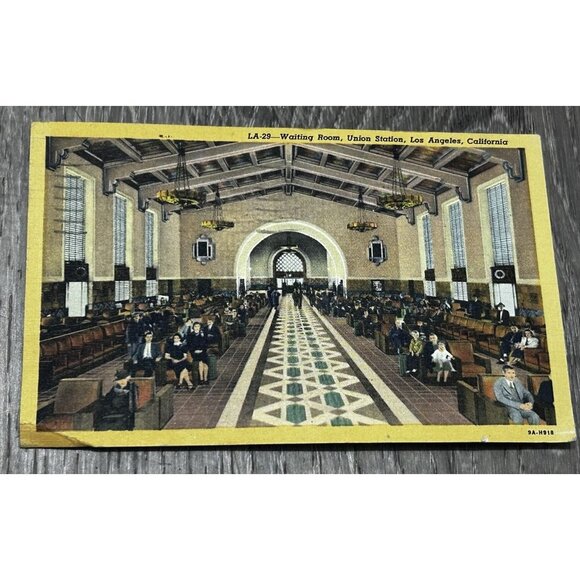 Vintage Postcard Waiting Room Union Station Los Angeles California - Picture 1 of 5